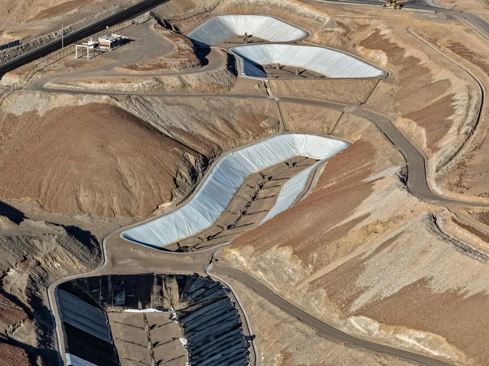 Geomembranas en Colombia: Tipos, Usos y Precios