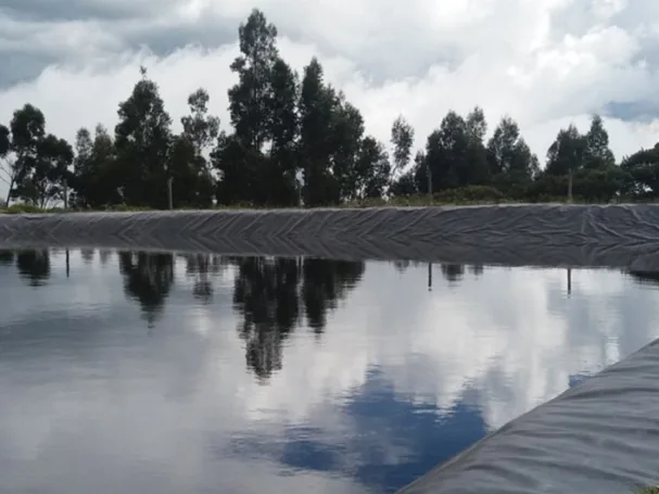 impermeabilización de reservorios con geotextil