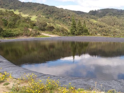 Impermeabilización de reservorio Agropecuaria El Páramo
