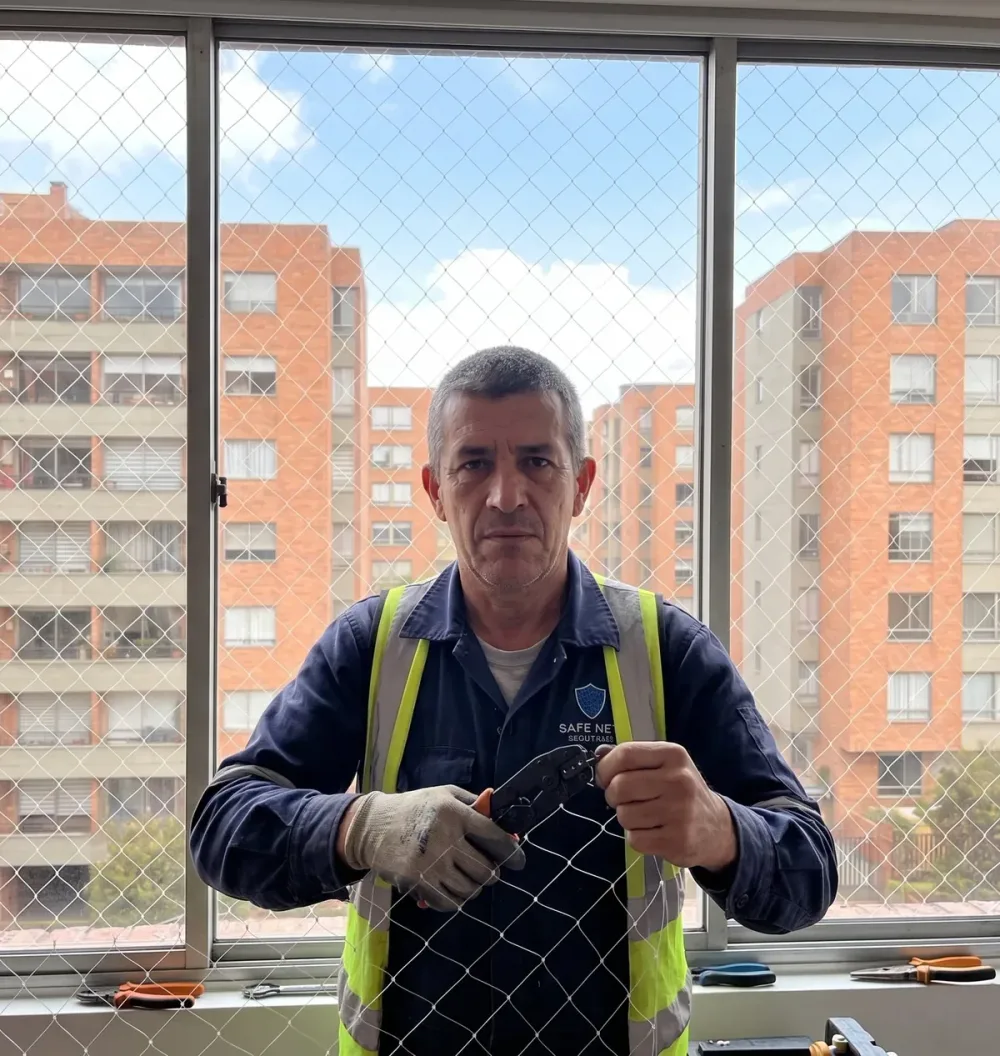 Equipo de Mallas para Gatos Medellín en Medellín